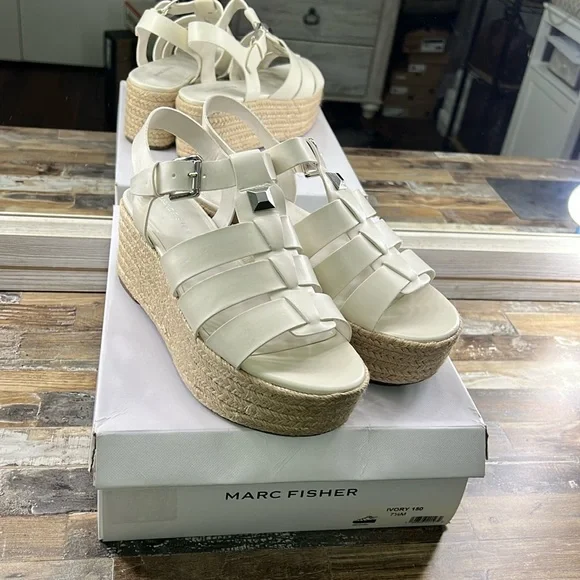 Marc Fisher Joven size 7.5 - Picture 1 of 5